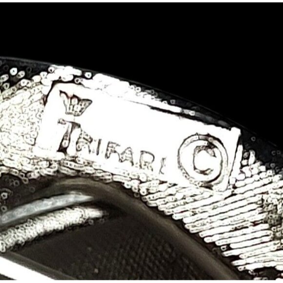 Crown Trifari Silver Tone Brooch Folded Leaf Flourish Silver Tips, Vintage - Picture 3 of 5